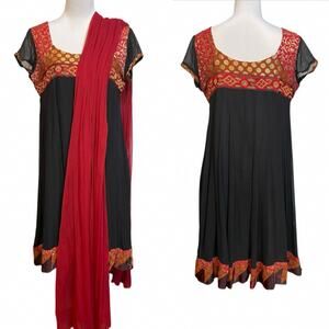 EUC - Neerus Jira Embellished Kurta w/ Dupatta
